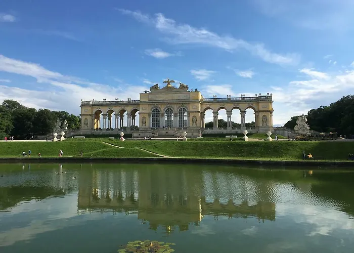 Schoen Wohnen Naehe Schoenbrunn Проживання в сім'ї *
